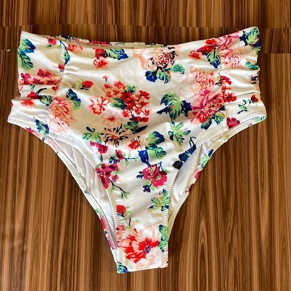 Nwot Beachsissi High Rise Floral Bikini Bottoms Size Medium